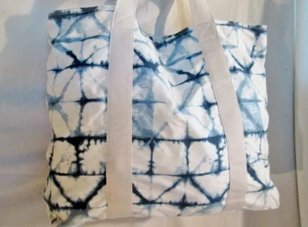 BOND EYE AUSTRALIA BATIK Shopper Tote Shoulder Book Bag Carryall WHITE BLUE Vegan